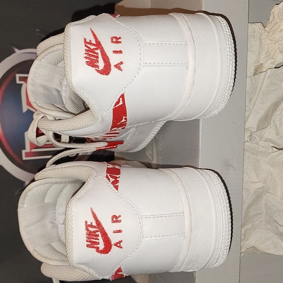 - Like new Red and white custom Supreme LV AF1'S (all sales are final) - Picture 4 of 5